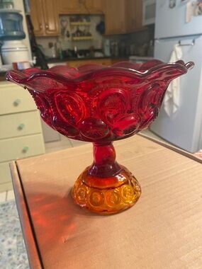 vintage L.E. Smith Amberina glass compote in the "Moon & Stars" pattern.